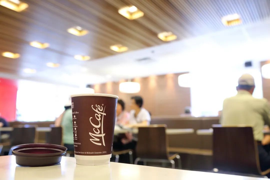 两年后翻身的瑞幸咖啡到底靠什么,瑞幸咖啡目前最新现状