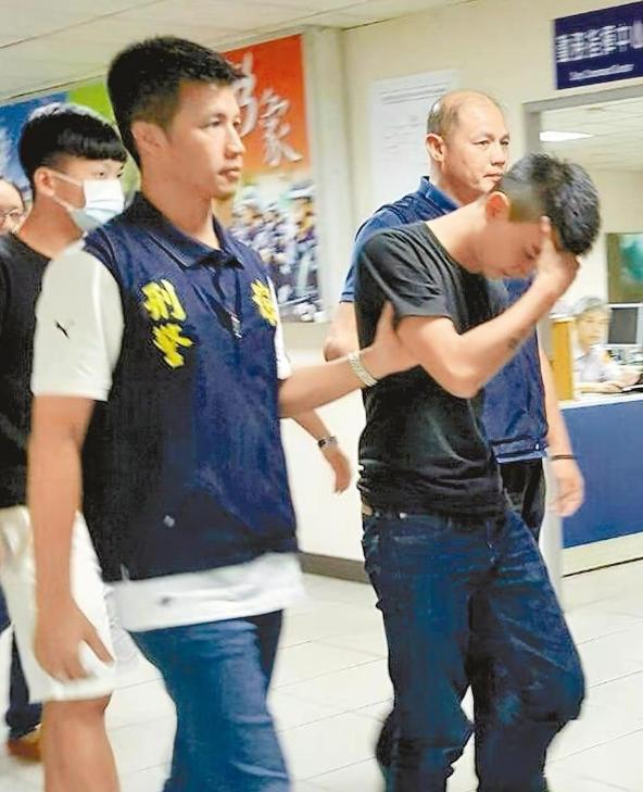 被注射抑生长剂，与女粉丝裸聊，这4位童星，真的被父母害惨了