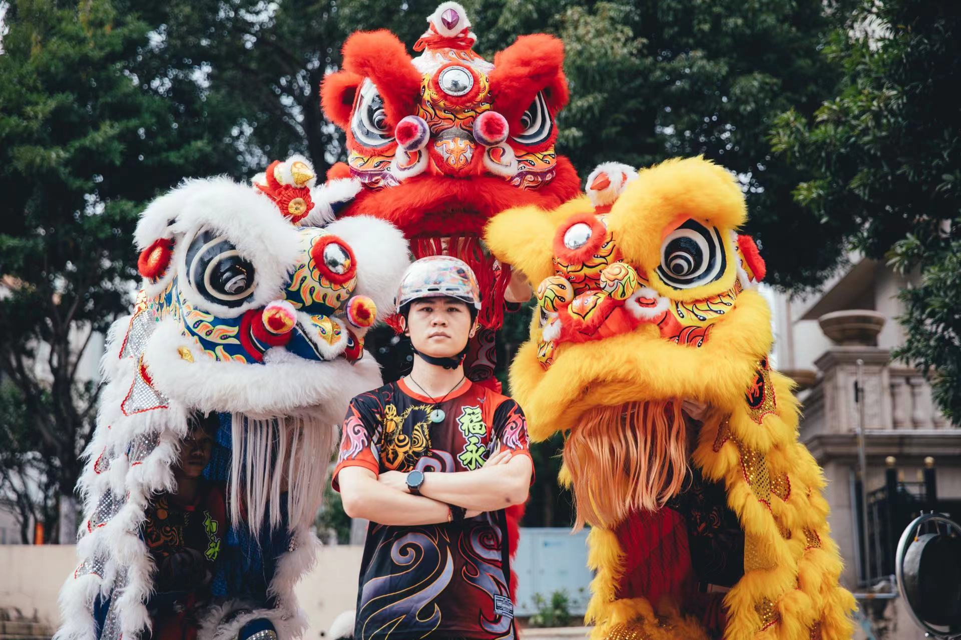 头盔插扣坏了怎么安装,头盔插扣怎么更换