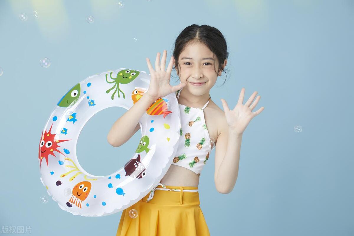 甯コ鍎挎礂婢″彂鐜版湁浼ゅ彛,甯コ鍎挎礂瑁ゅ瓙涓婃湁绾㈠嵃