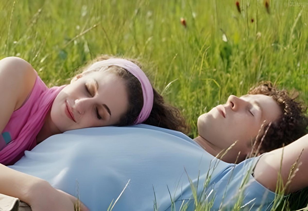 为什么安全套上有一层油？不小心沾嘴上会危害身体吗？一文了解