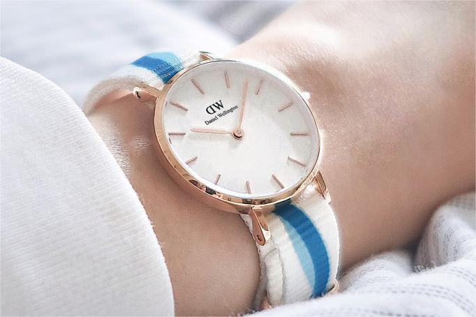 dw手表是哪国品牌,dw手表女士手表真实图片大全
