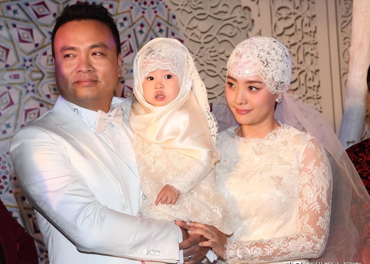 情满四合院娄晓娥是谁的前妻,情满四合院娄晓娥个人简历