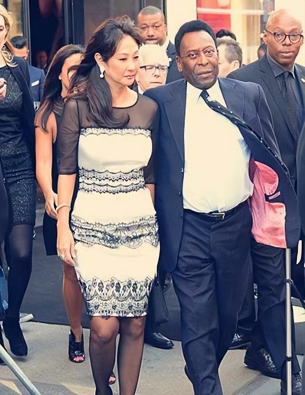 球王贝利传奇的一生仅17岁,贝利日本妻子