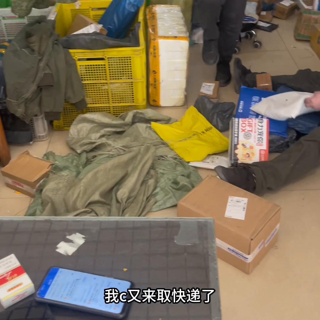 帮妈妈拆快递日记,晓晓生活日记拆快递