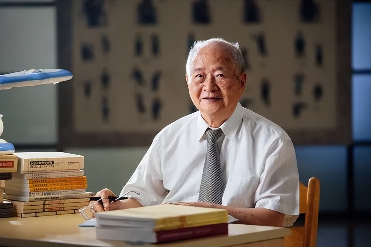 刘茂才:补气血益肝肾涤痰活血治疗痴呆案