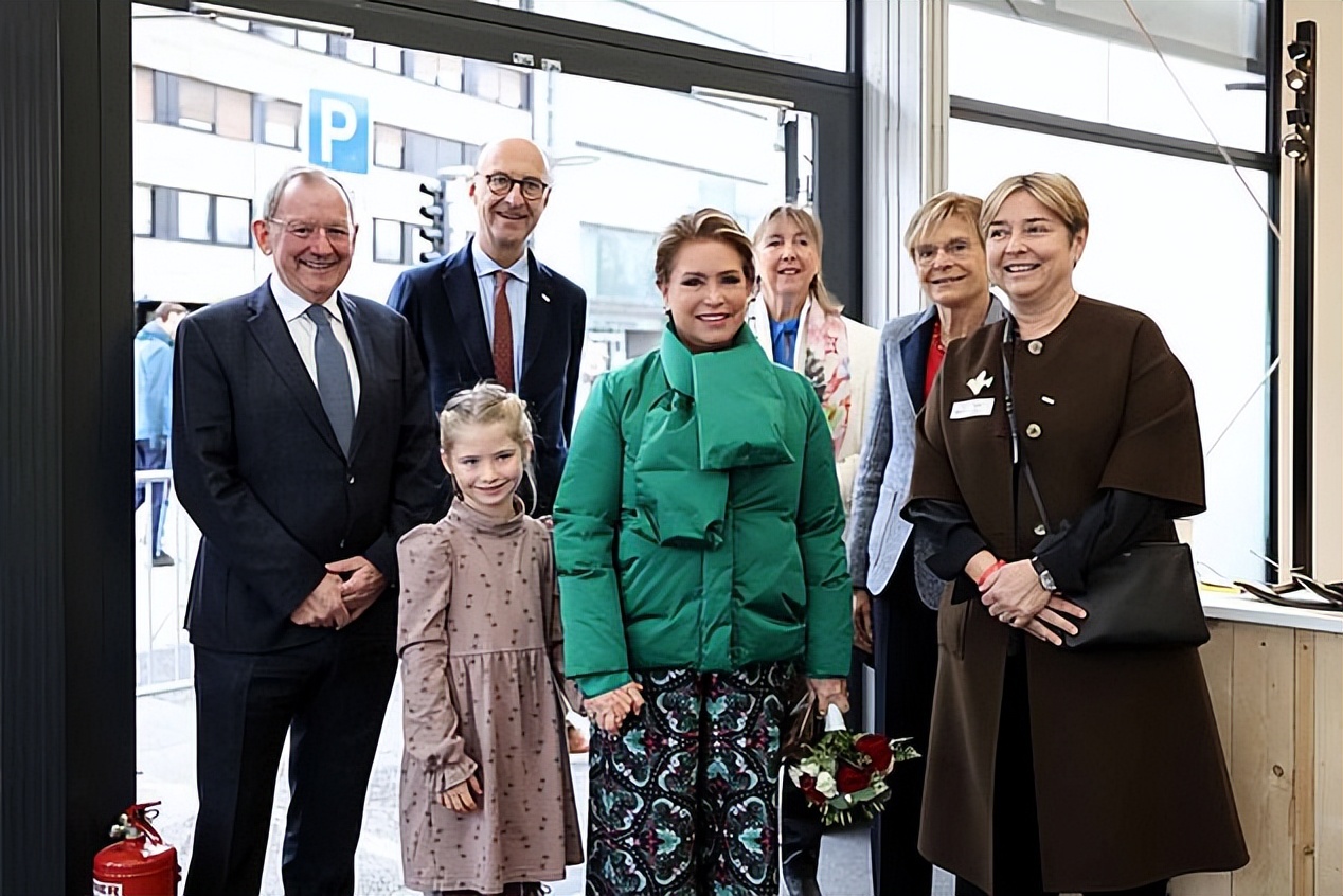 各国王妃着装品味大比拼,各国王妃谁穿衣服最好