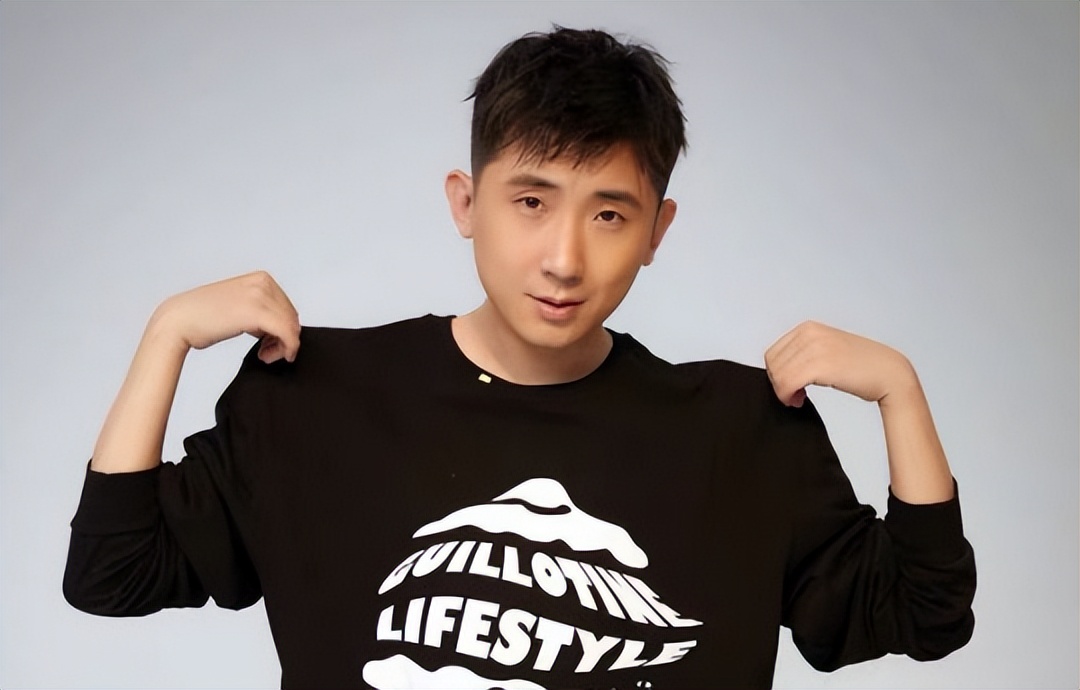 何超莲和尚九熙是不是发小,何超莲尚九熙关系