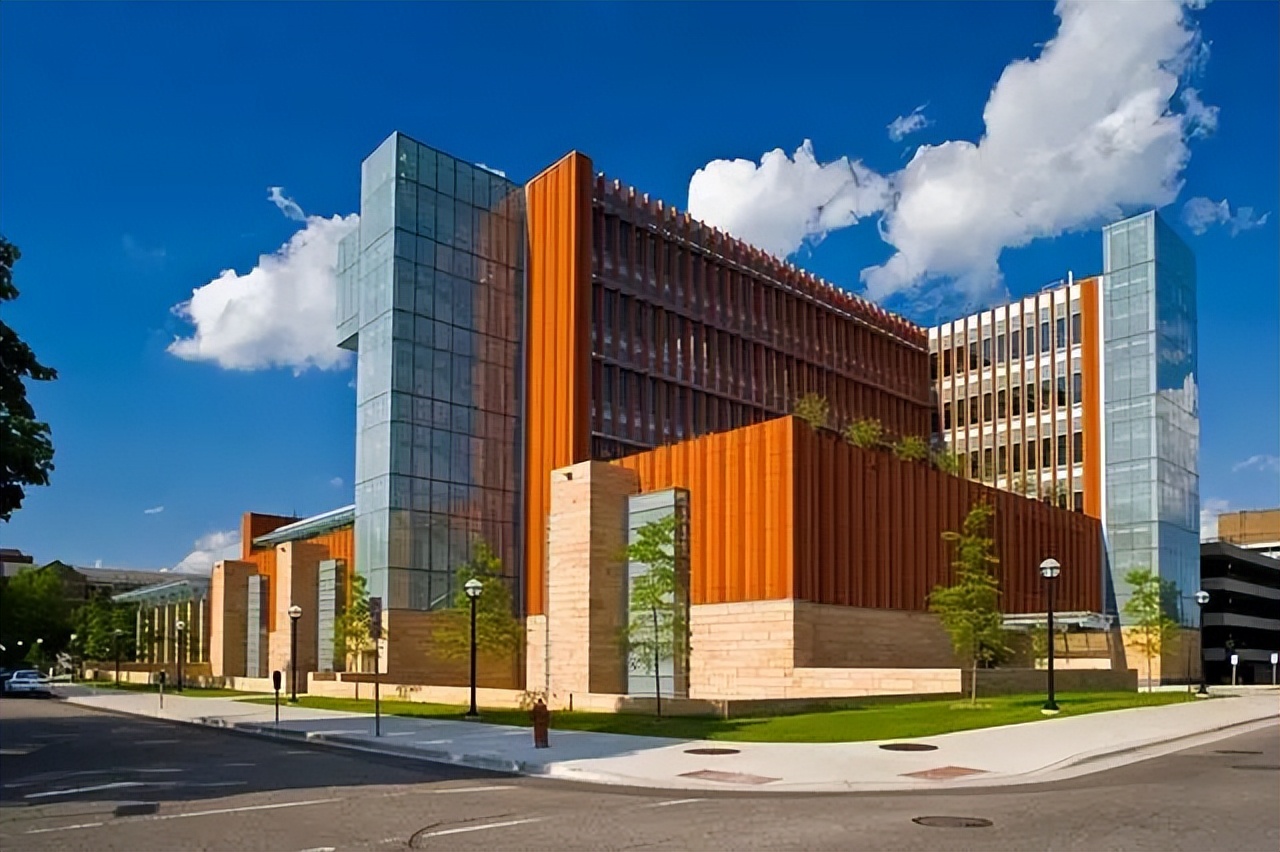 美国商学院的中坚力量——Sweet16