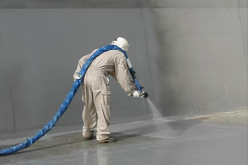 瓦屋顶喷涂聚脲防水,屋顶做聚脲防水涂刷