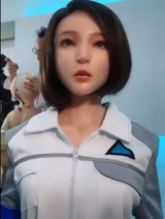日本新出的机器人跟真人一样视频,现在最顶尖的美女机器人
