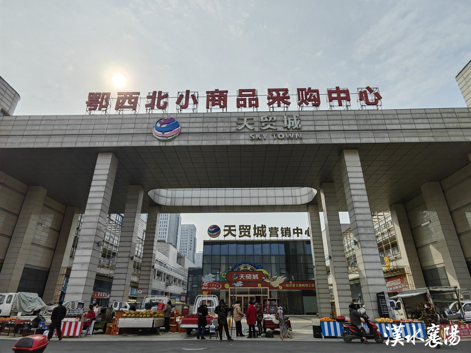 好消息！这处气派商场内开起了集市！可免费入驻！