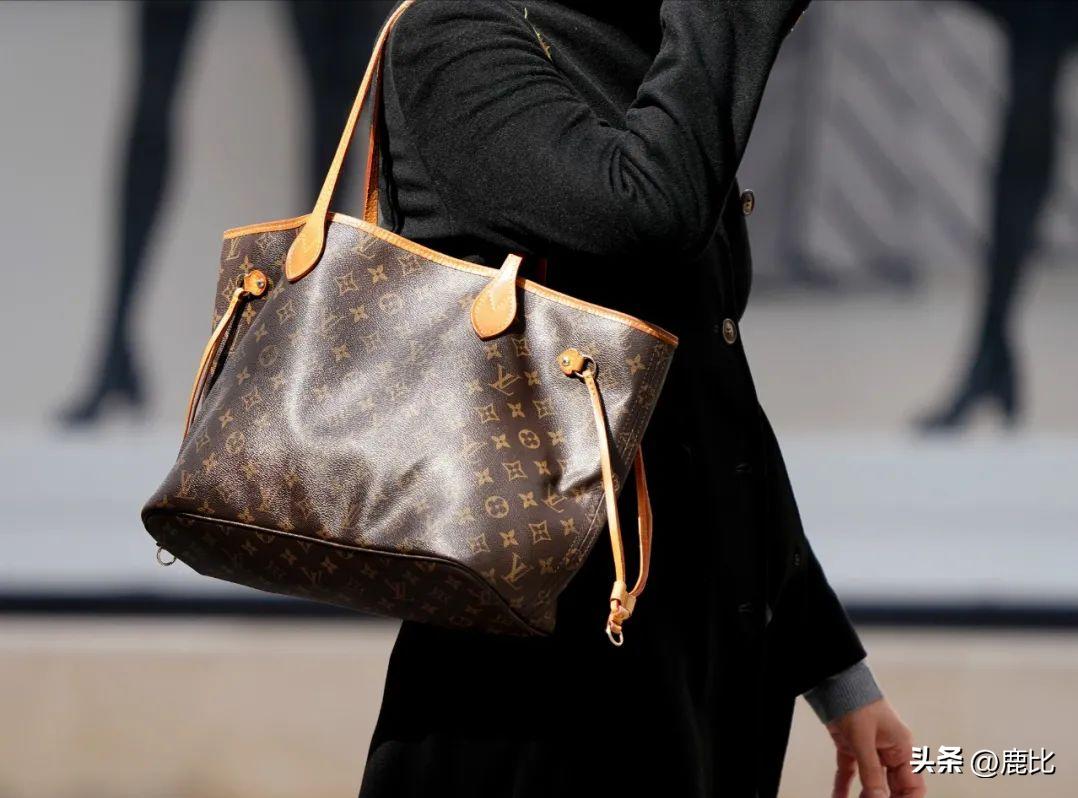 goyard单肩包评测 (真假包包对比goyard双肩包)