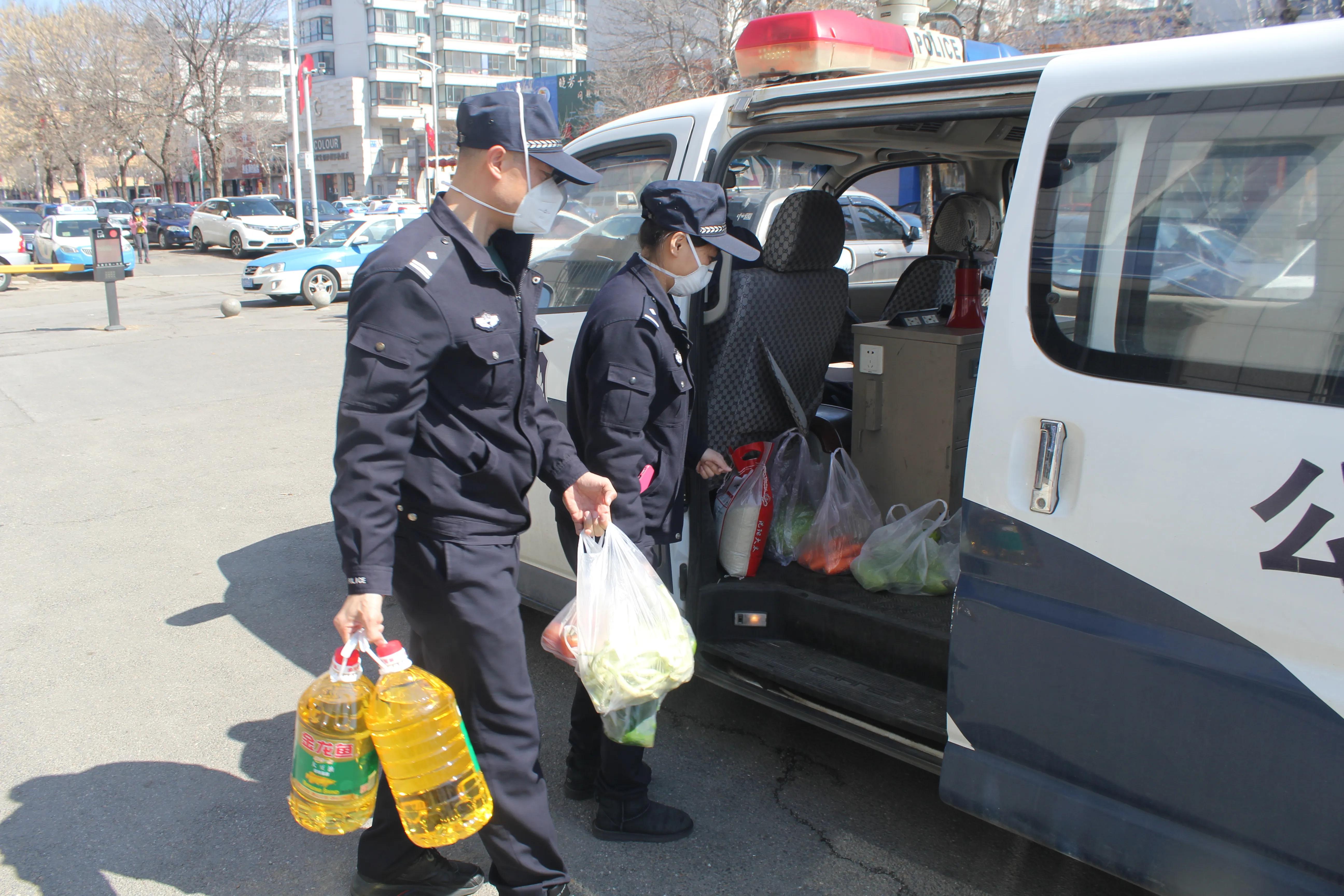 沈北公安,沈北交警为人民服务
