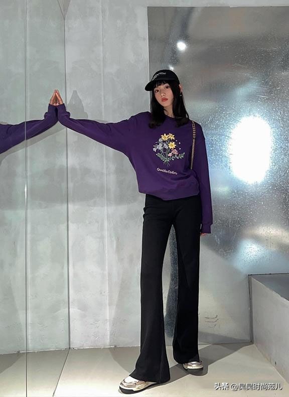 卫衣搭配外套的穿搭春款,矮个子初春风衣卫衣搭配