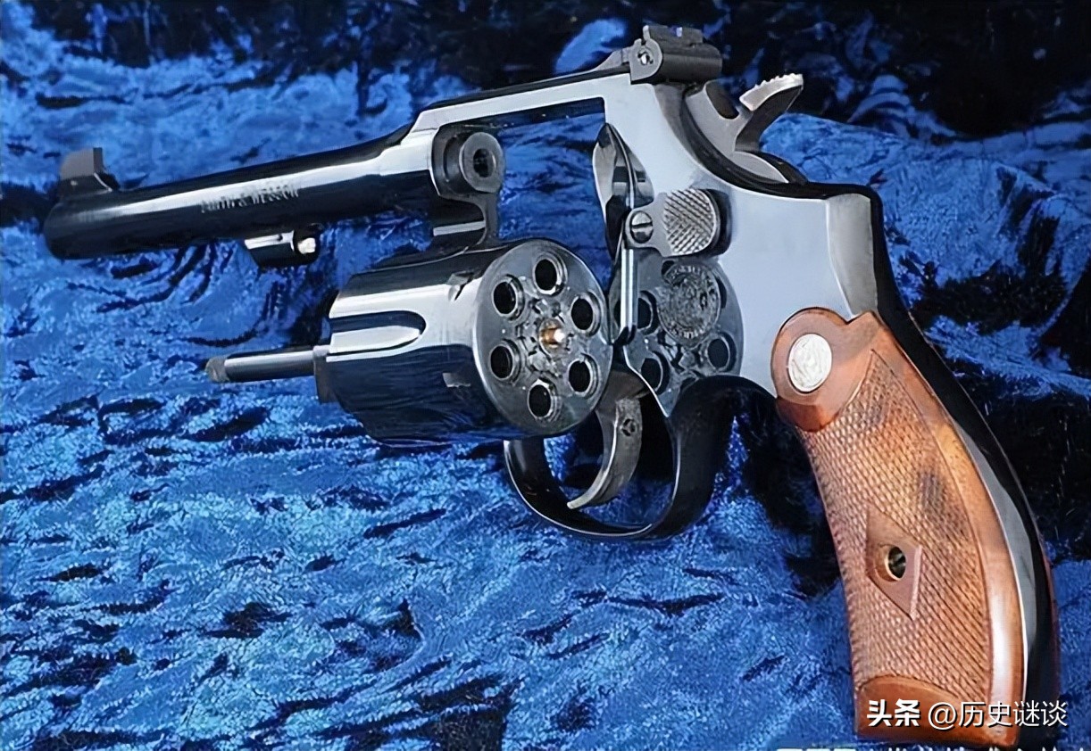 俄罗斯轮盘赌游戏是谁发明的,电影里疯狂的俄罗斯轮盘赌