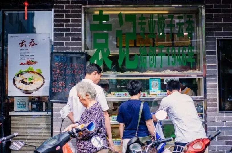 5平米小店年入20万,10平方小吃店年入百万