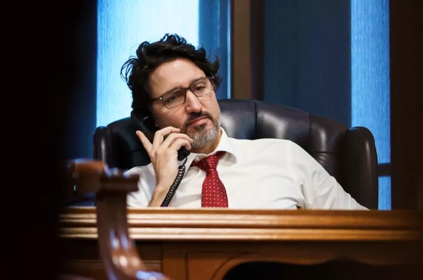 特鲁多个人图片,特鲁多贺新年