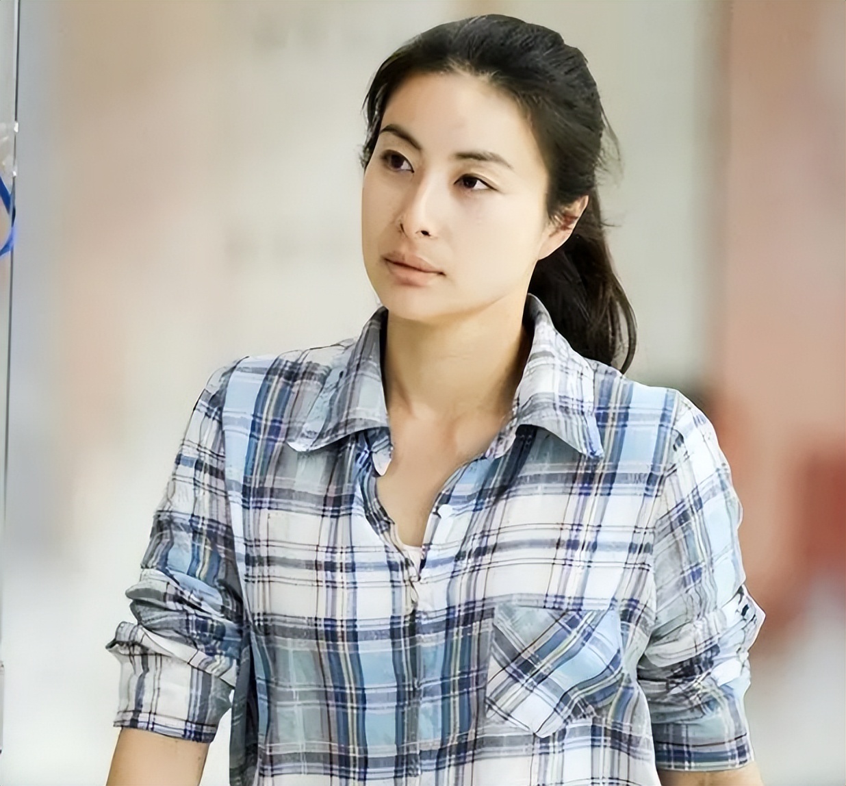 “绝不带货”郭晶晶翻车！带货婴儿棉袜卖399，网友：9.9包邮