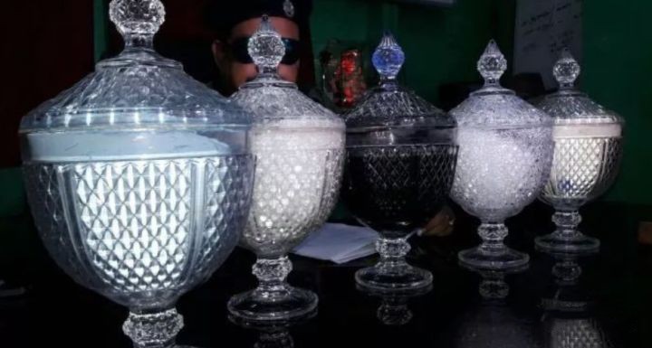 为什么杀完毒蛇后一定要把蛇头埋掉？厨师没有遵守，酿成悲剧