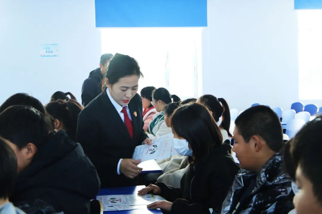 法伴青春,法伴青春护航成长视频