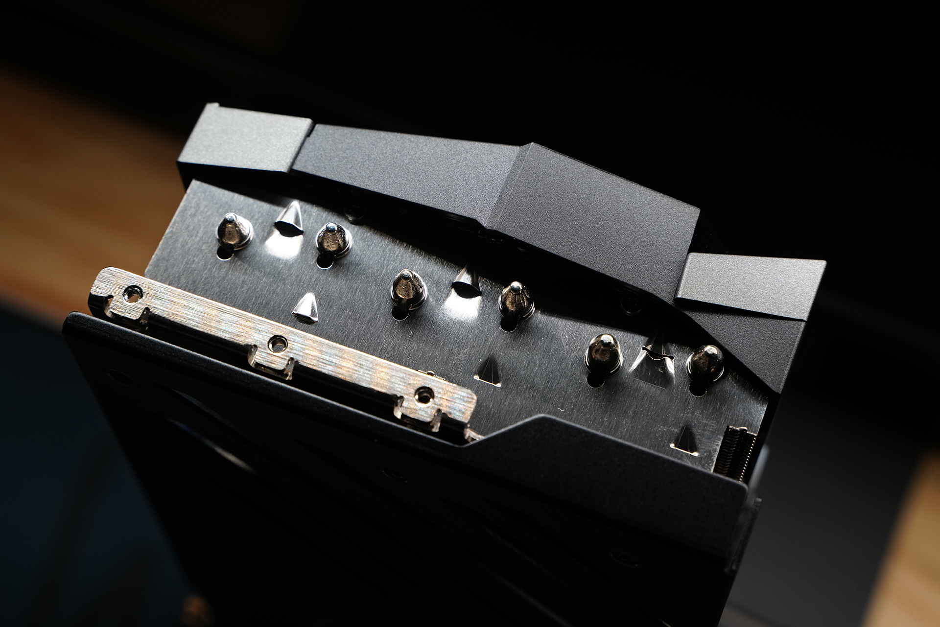 rtx4080魔龙和4090尺寸,rtx4080魔龙多少pin供电