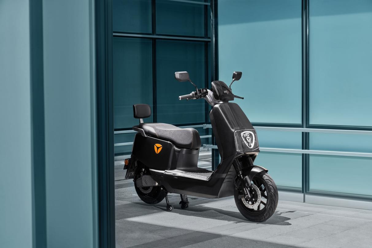 雅迪冠能摩登电动车怎么看质量,雅迪电动车2023新款冠能官方价格