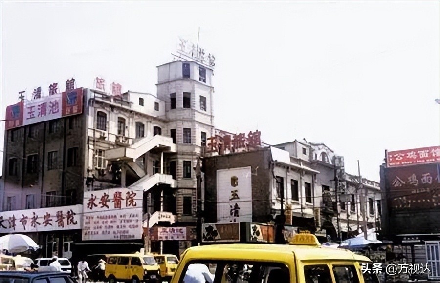 天津人:要论哥俩儿有多好,相约澡堂泡个澡!