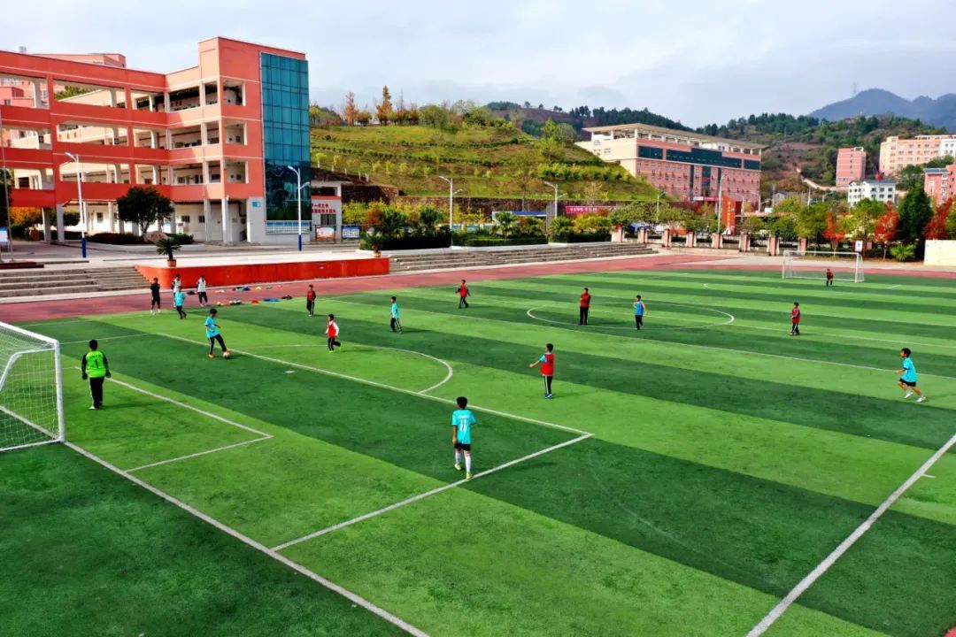 世界杯来了！走进余庆这所全国青少年校园足球特色学校