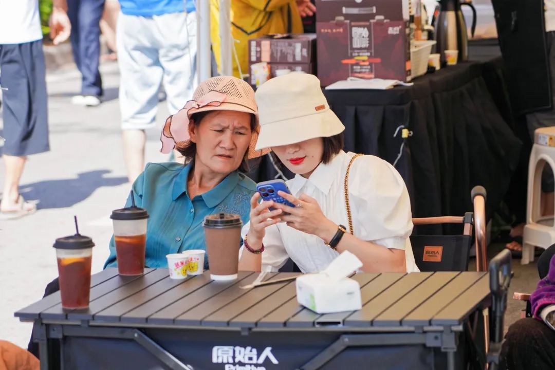 “1314”“520”！“一生一世，我爱你！”