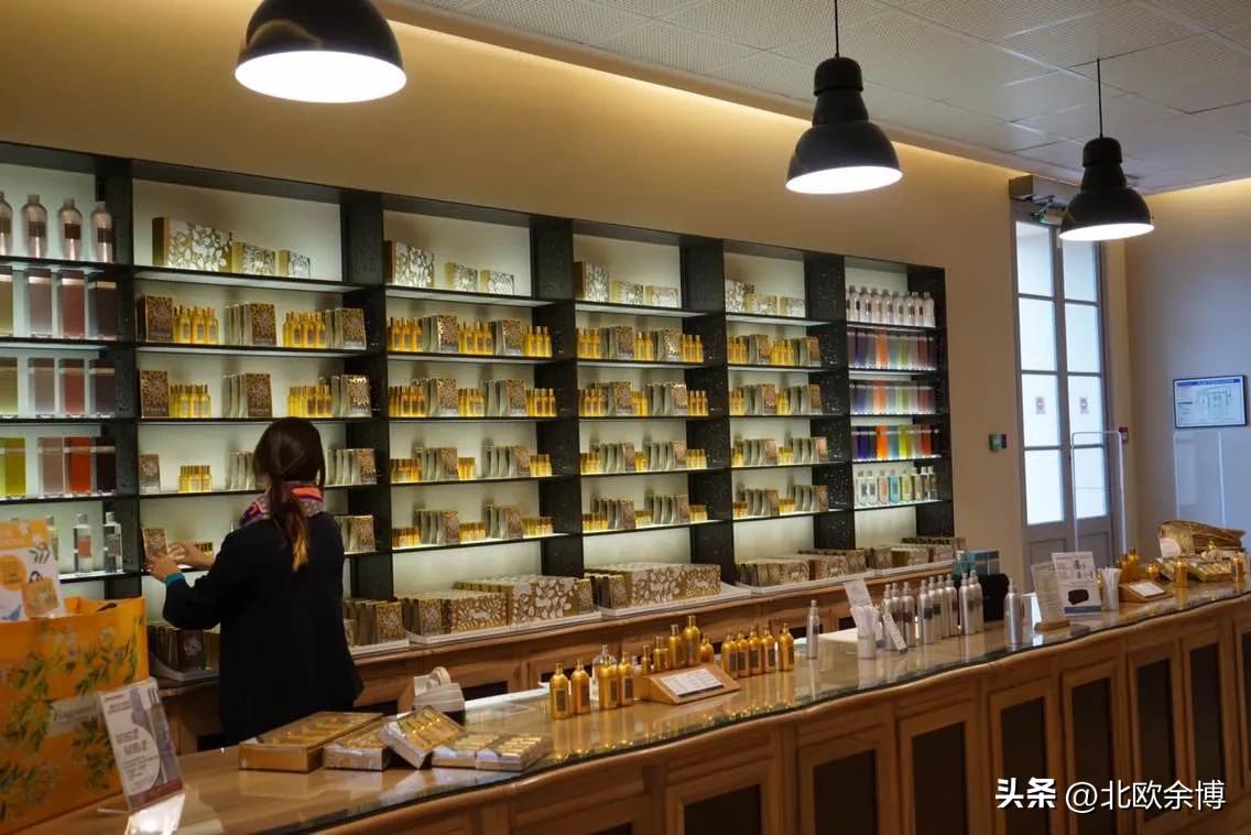 法国格拉斯小镇国际香水博物馆,法国香水小镇格拉斯