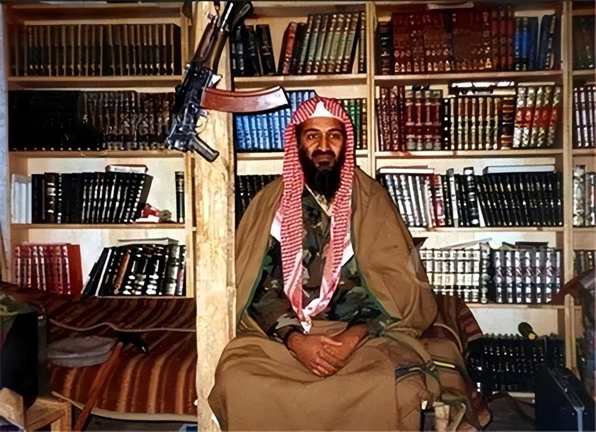 本拉登的妻子和情人照片,本拉登的妻子和情人都是什么人