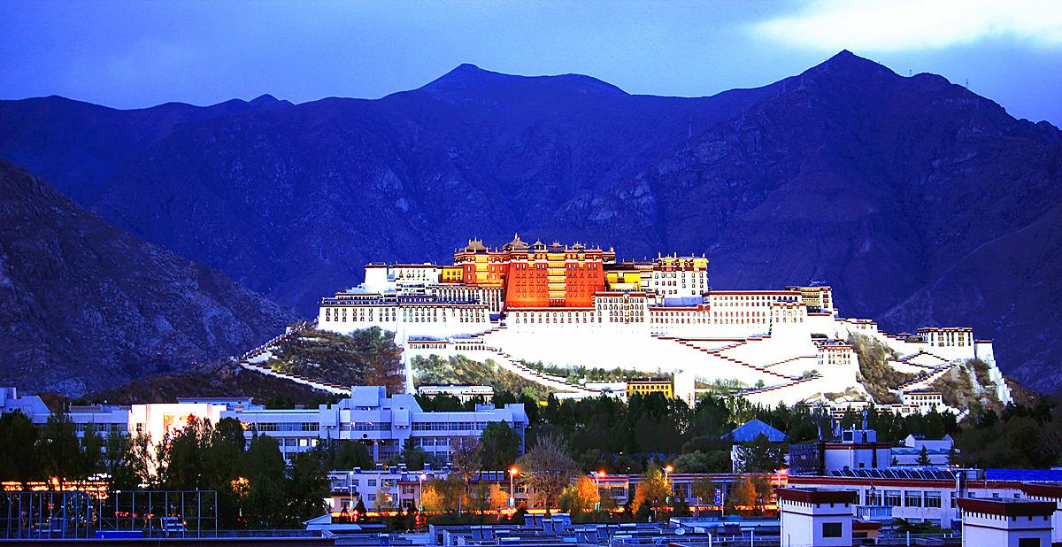 布达拉宫免费游玩时间,布达拉宫旅游免票攻略