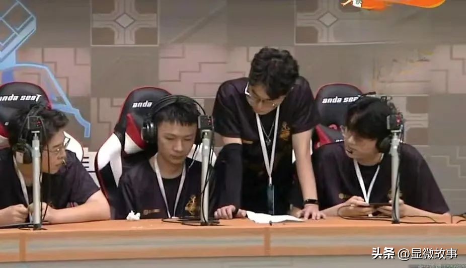 游戏已经成为了职业了吗,把游戏当职业的人真不务正业吗