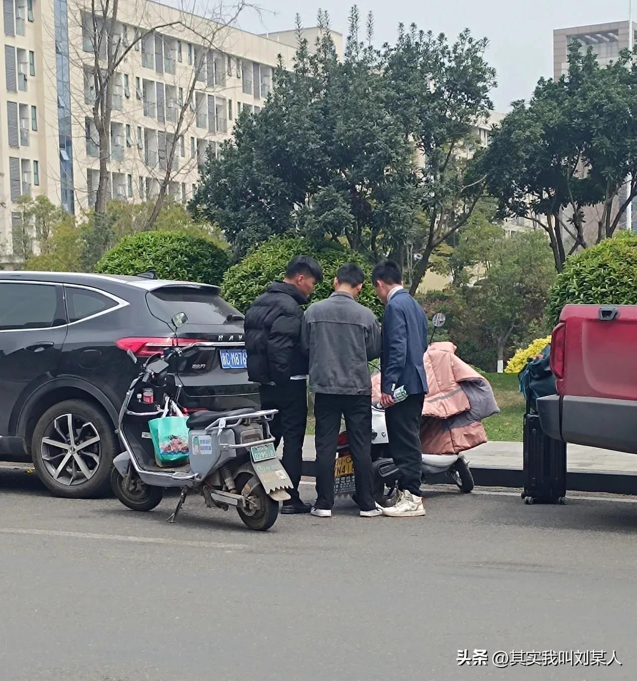 扫码中奖平板骗局被抓,路边扫码中奖平板电脑被骗过程