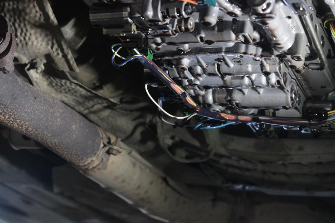 皇冠3.0经典老车翻新复活视频,丰田皇冠13代翻新