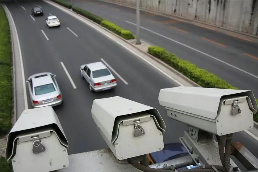 曝亮证徐科长是个“肥差”,权力大岗位肥,负责全县违章记录收集