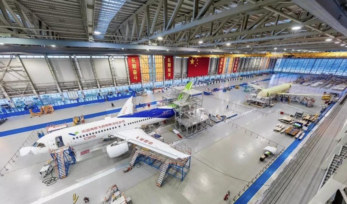 马克龙谈中国签空客大单,马克龙与中国签的空客直升机合同