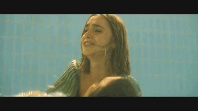 西班牙版《五十度灰》，除了主演的性张力，还有什么？