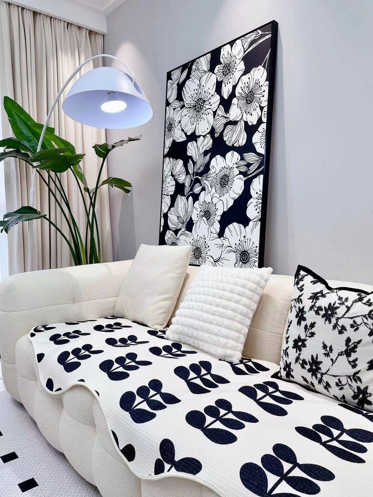 白沙发的绝配cp锁定这条夏日沙发垫