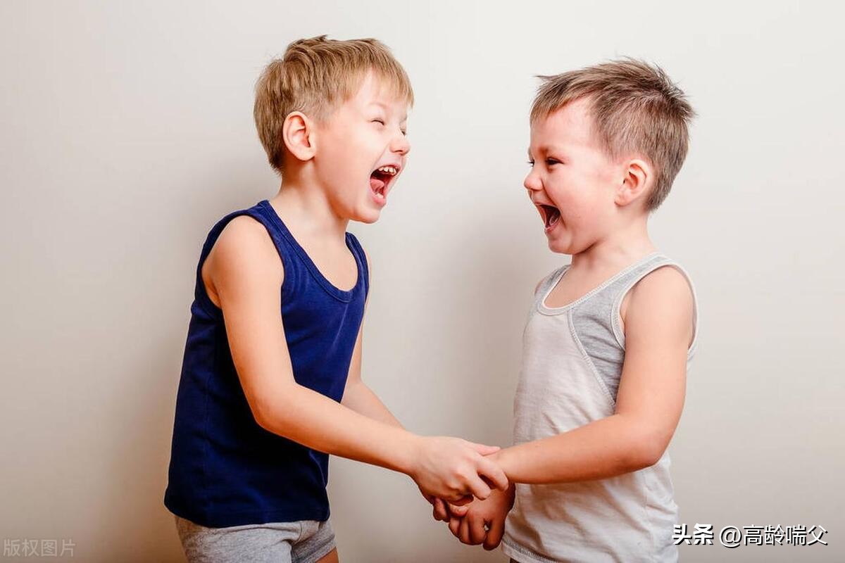 从小缺爱的男人长大后的特征,长期缺爱的三大特征