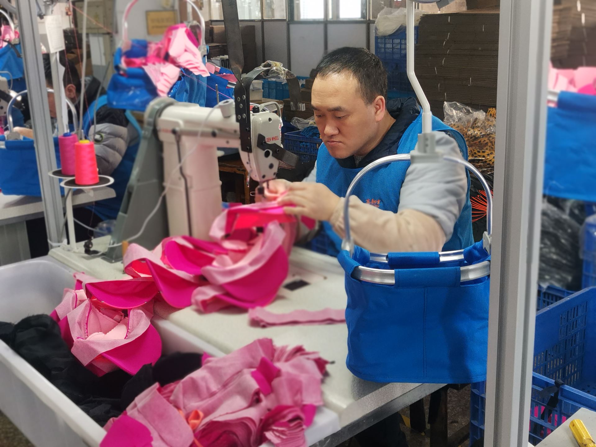 义乌工厂操作工工资大概多少,义乌厂的工资