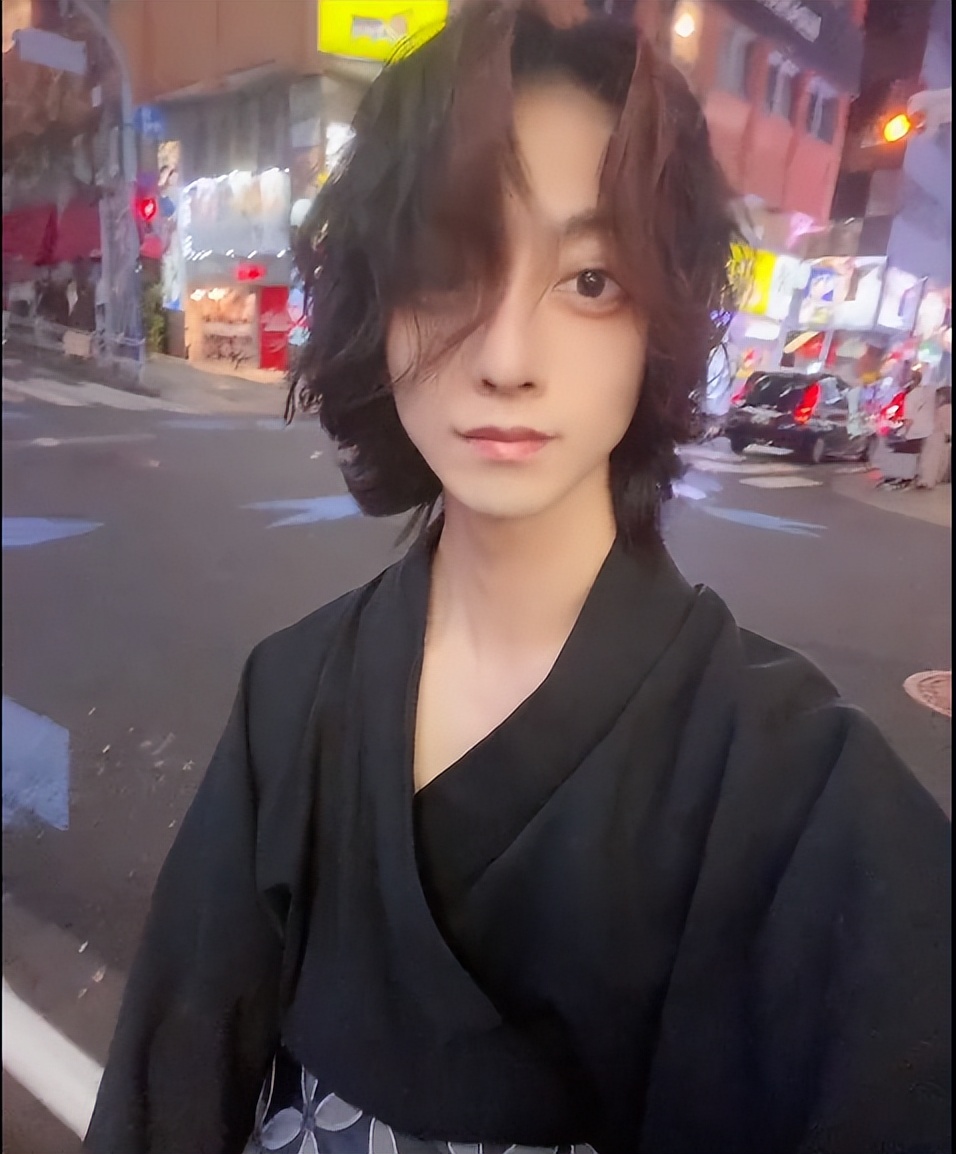 日本1米5小哥砸1600万疯狂整容增高！断骨惨烈过程吓傻网友