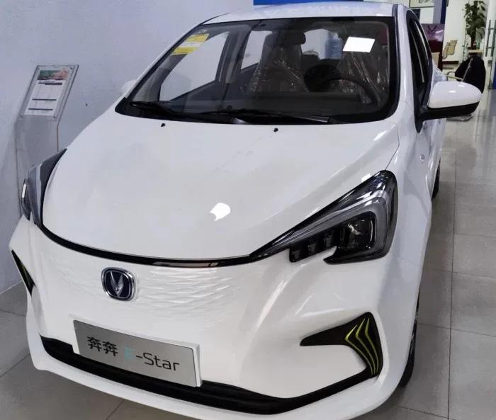 长安奔奔e-star2.98万,长安奔奔estar2022落地价