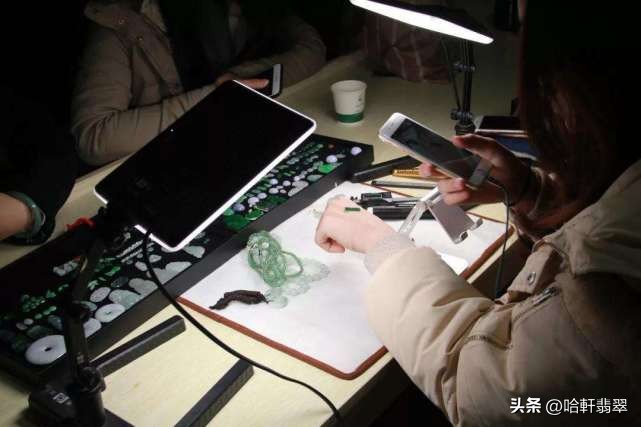 直播间买翡翠以次充好怎么办,直播间买翡翠被坑怎么办