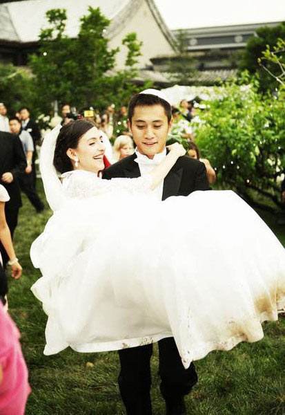 刘烨一夜难眠现状,用酒麻痹自己电视剧