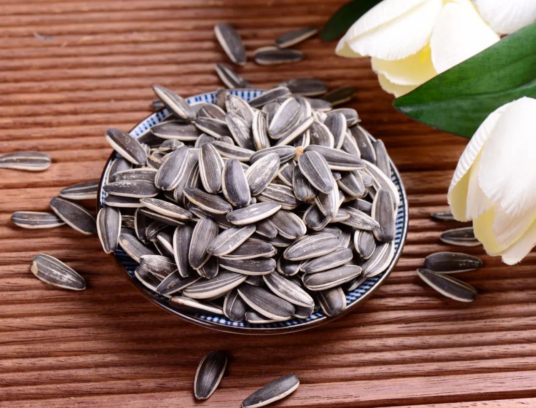 吃橘子吃瓜子上火了怎样降火最快,吃瓜子上火科学原理