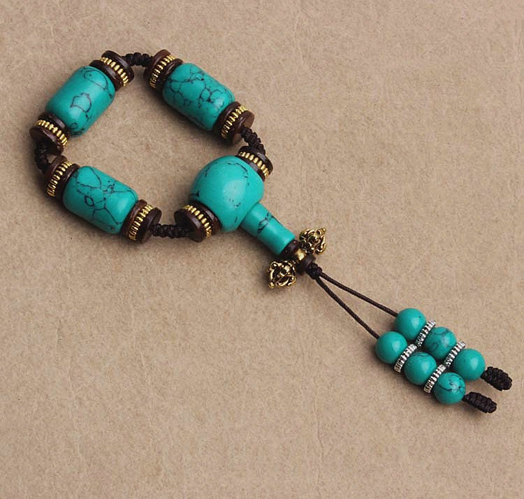 简单有效的分辨绿松石真假的方法,如何辨别绿松石的真假方法