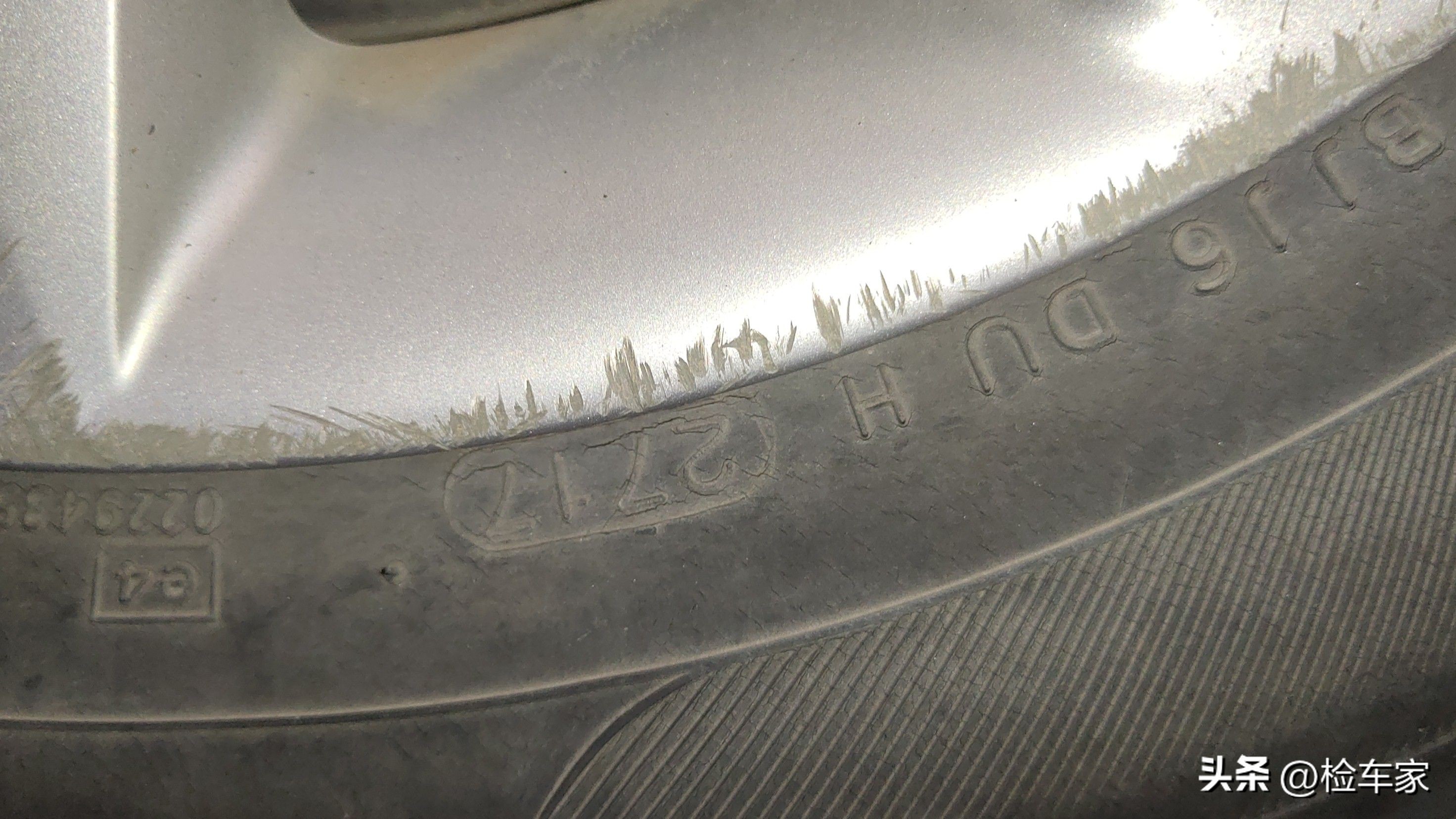 8年只开了不到2万公里的车能买不,8年才2万公里的车需要换轮胎吗