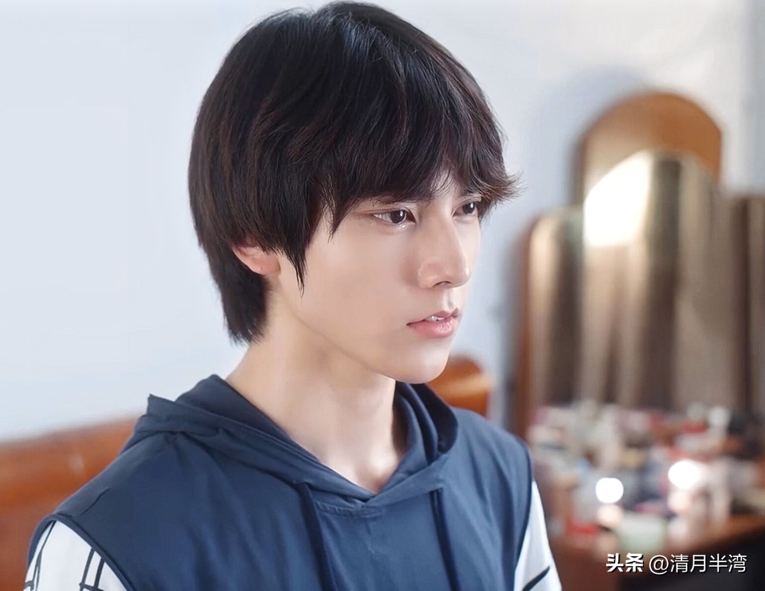 眉目如画气质刚毅冷峻的男星,自带贵公子气质的神颜男星